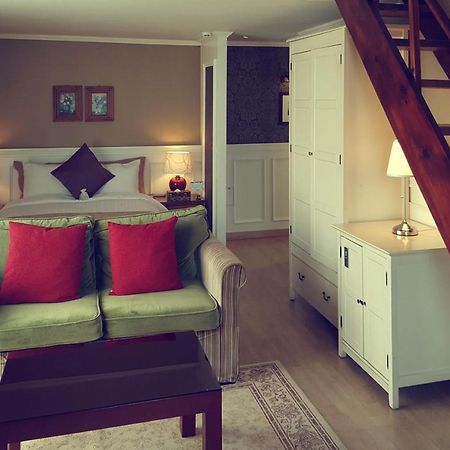 Hotel November Каннын Экстерьер фото