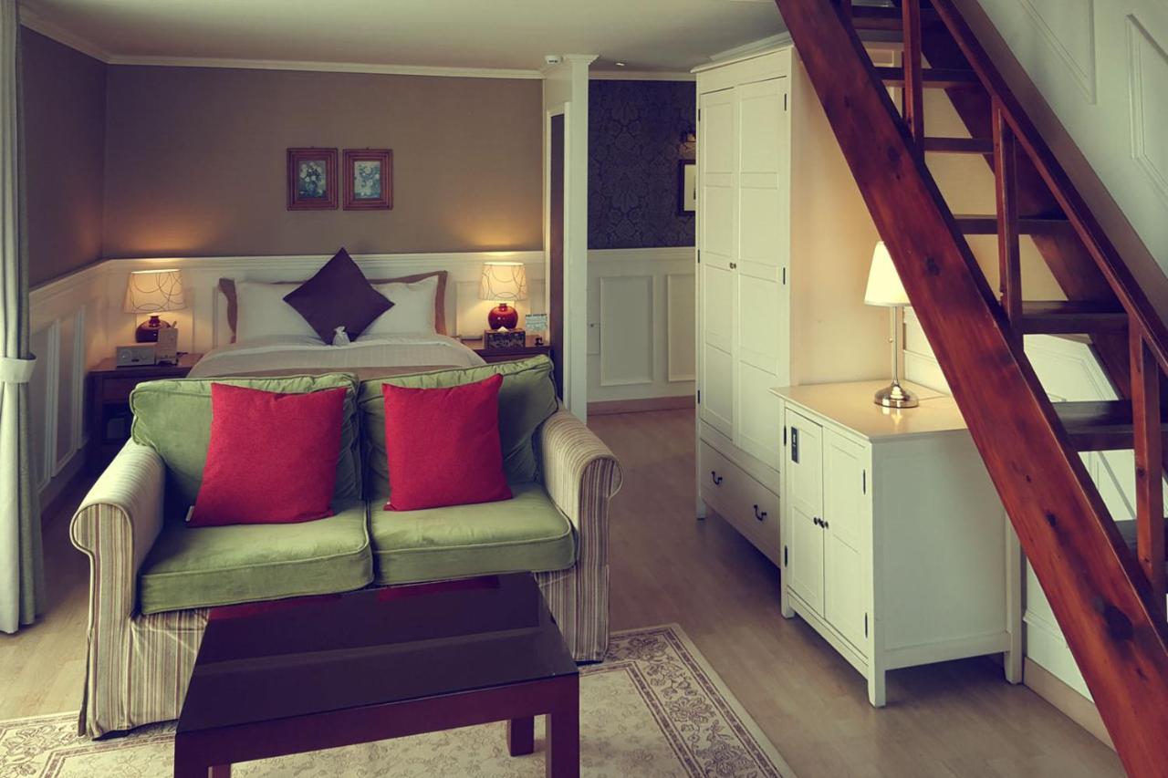 Hotel November Каннын Экстерьер фото
