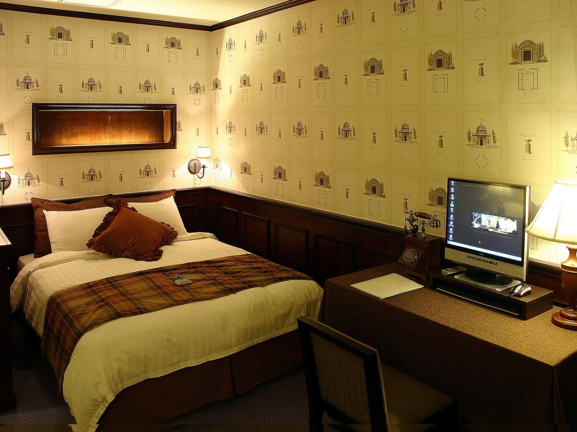Hotel November Каннын Экстерьер фото